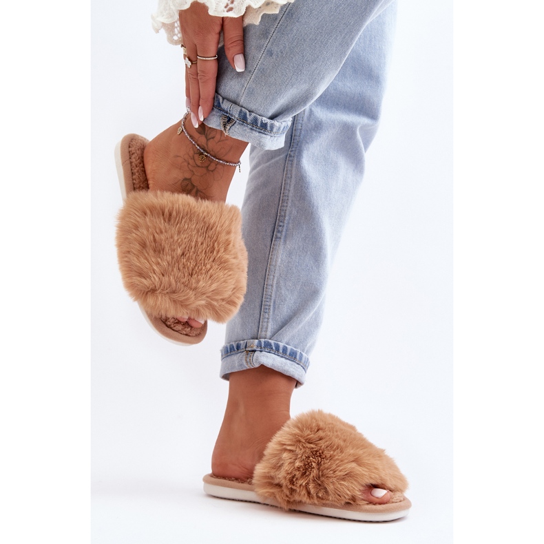 Pantuflas de mujer beige con pelo Vienitta 1 Pantuflas de mujer beige con pelo Vienitta 1