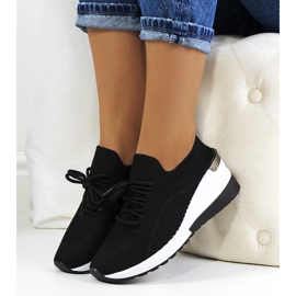 Deportivas negras en la cuña Sabelia negro 1