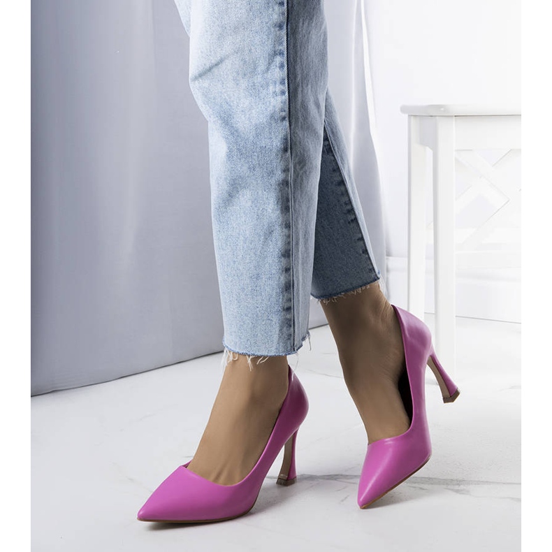 BM Zapatos de tacón rosa con forma de reloj de arena de Drake rosado 1 BM Zapatos de tacón rosa con forma de reloj de arena de Drake rosado 1
