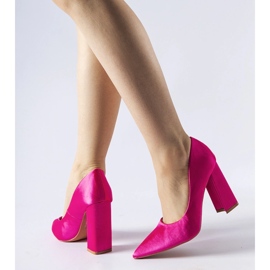 Zapatos de tacón de satén rosa de González rosado 1
