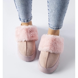 Pantuflas aislantes rosas con banda elástica y pelo Sangro rosado 1