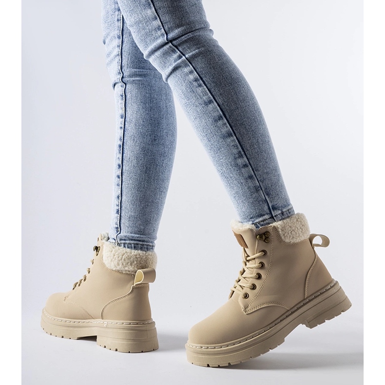 Trabajadores Burgondi aislados beige 1