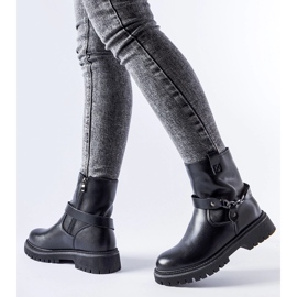 Botas aislantes negras con cadena de Smithsons negro 1