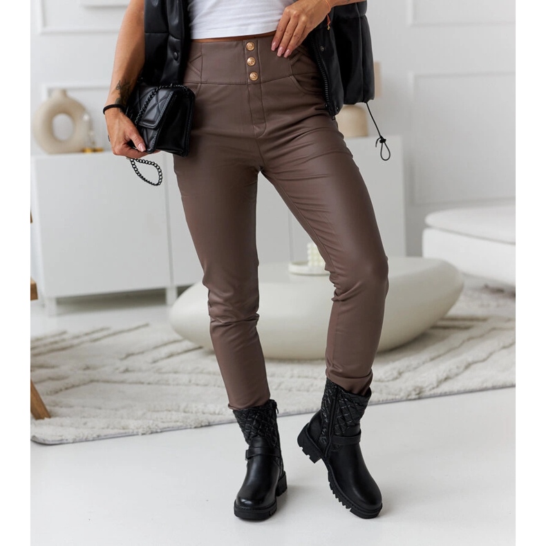 Botines negros con acolchado decorativo Brembo 2