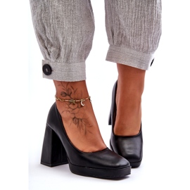 Bombas en tacones masivos negro 2