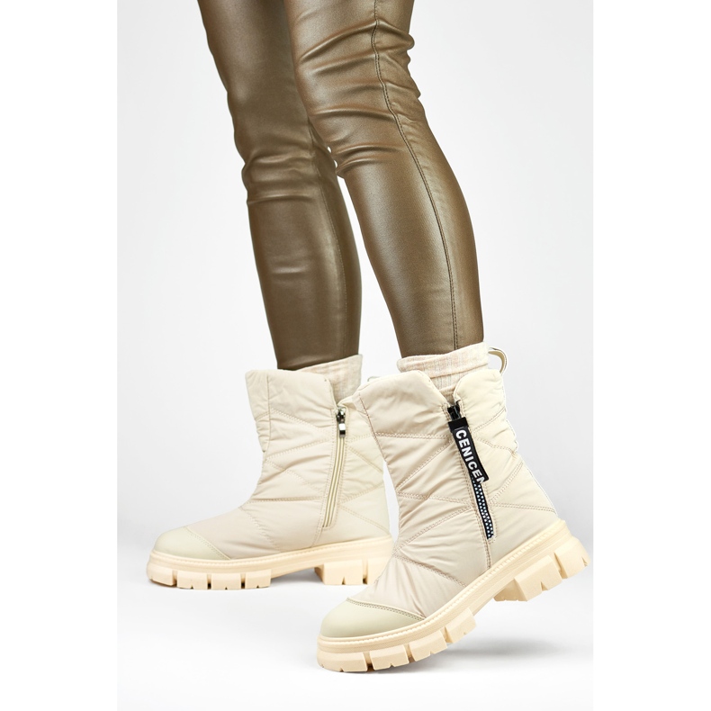 Botas de nieve beige de caña alta para mujer 1 Botas de nieve beige de caña alta para mujer 1