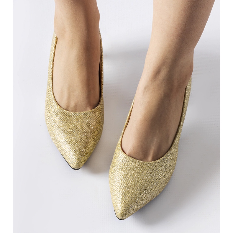 Zapatos de tacón Pescara con brocado dorado 1