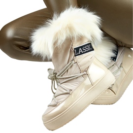 Botas de nieve altas de mujer beige con aislamiento y pelo. 4