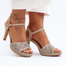 Sandalias Tacón Decoradas D&amp;A MR1038-44 Dorado 1