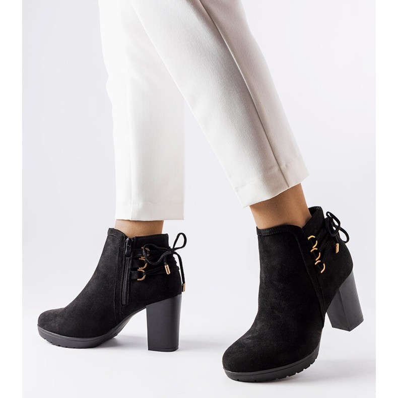 Botas de tacón en ante ecológico negras de Poule negro 1 Botas de tacón en ante ecológico negras de Poule negro 1