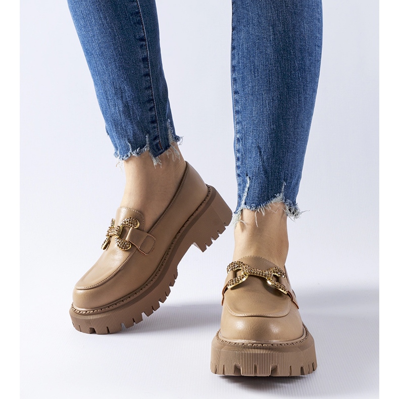 Mocasines beige decorados con pedrería Uzzone 1