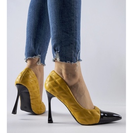 Tacones Benito acolchados amarillos 1
