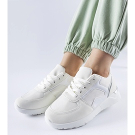 Deportivas blancas confeccionadas en combinado Gallo. blanco 2