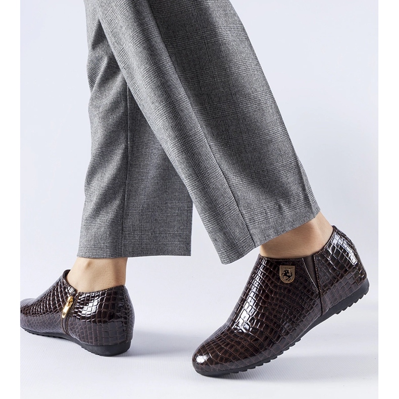 Zapatos de charol marrón de Nelec 1 Zapatos de charol marrón de Nelec 1