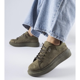 Zapatillas verdes con plataforma Cipriano. 2