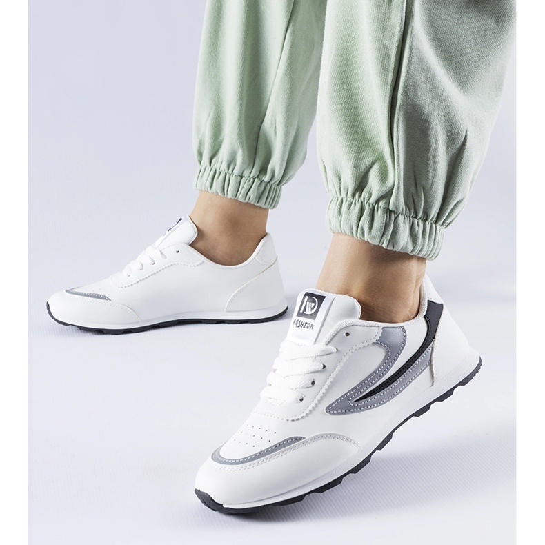 Zapatillas deportivas Cogliandrino blancas. blanco 1