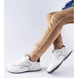 Zapatillas deportivas Pinarella blancas. blanco 1