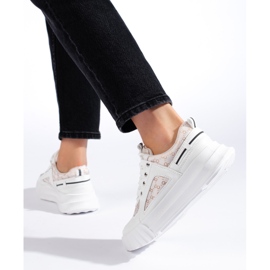 Deportivas blancas de mujer con suela gruesa. blanco 3
