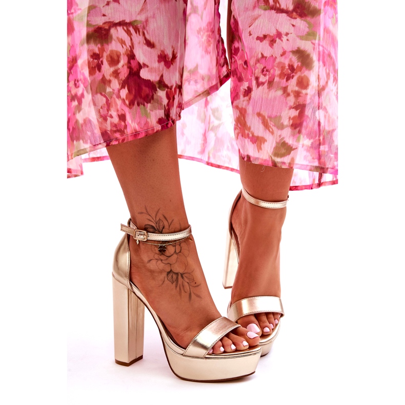 Sweet Shoes Sandalias De Piel Con Barra Alta Y Plataforma Golden Sky Dream dorado 2 Sweet Shoes Sandalias De Piel Con Barra Alta Y Plataforma Golden Sky Dream dorado 2