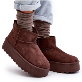 Botas de nieve de gamuza en plataforma marrón Corcoran 9