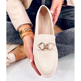 Mocasín hebilla Zandra beige 5