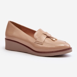 Vinceza Zapatos de cuña de charol para mujer con decoración Miliret beige 1 Vinceza Zapatos de cuña de charol para mujer con decoración Miliret beige 1