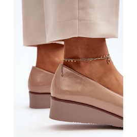 Vinceza Zapatos de cuña de charol para mujer con decoración Miliret beige 8