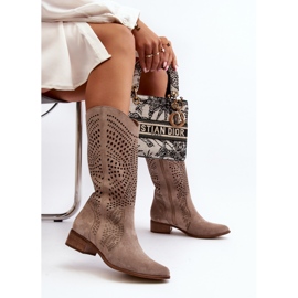 Zazoo 3305/P Botas capuchino caladas a media pantorrilla de ante beige 9