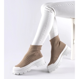 Zapatillas marrones con parte superior flexible Varden marrón 2