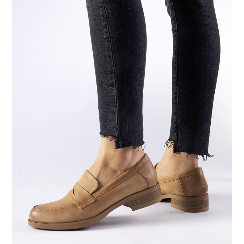 Mocasines Beaufort elegantes beige 1