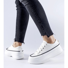 Zapatillas blancas con plataforma Plesio. blanco 1