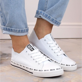 Deportivas bajas caladas en piel ecológica, blanco Big Star FF274024 2