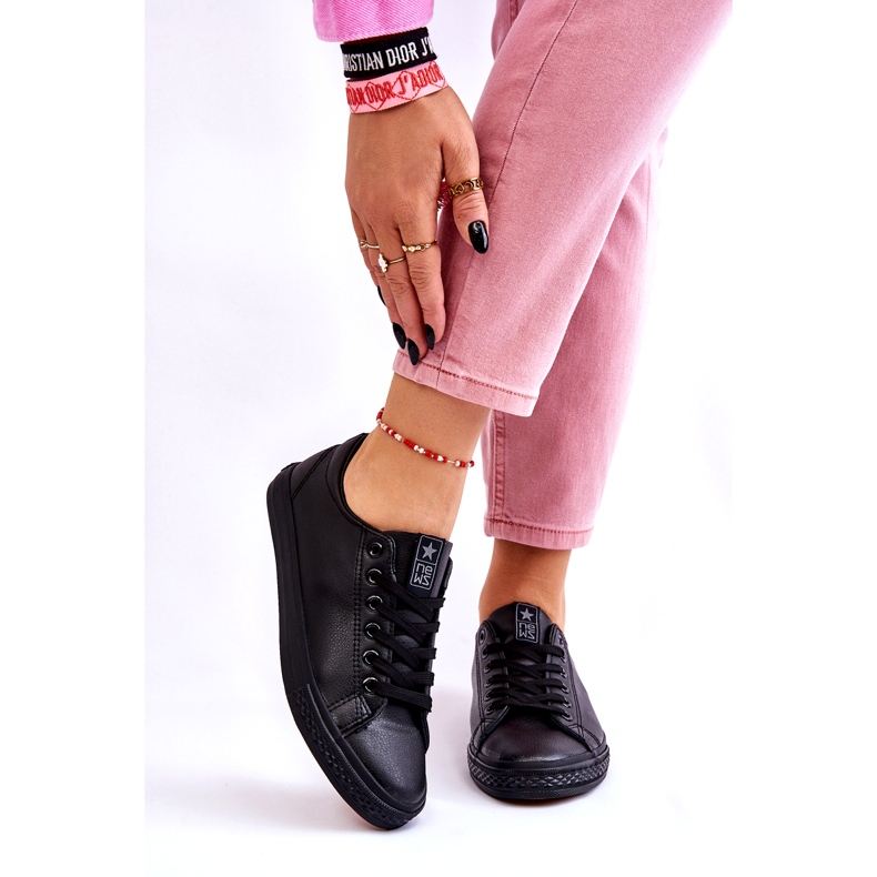 News Zapatillas de zapatillas negras clásicas atadas de cuero para mujeres negro 2