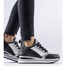 Zapatillas negras con purpurina en la plataforma Marce. negro 2