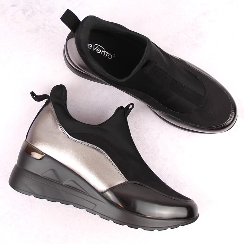 Brogues de mujer en los tacones de cuña eVento negro 1