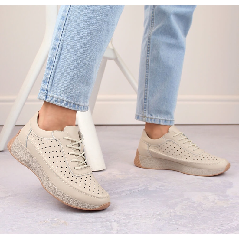 Zapatos mujer piel calada beige Sergio Leone SP013 2