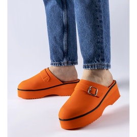 Zuecos Lang naranjas de caña alta 1