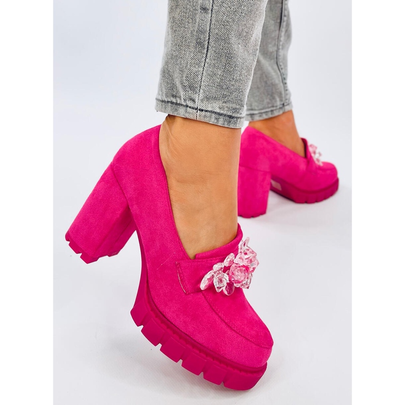 Mocasín tacón Nadina Fucsia pedrería rosa 2
