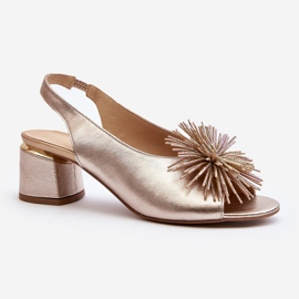 Sandalias Piel Con Adorno Laura Messi 2719 Dorado 3