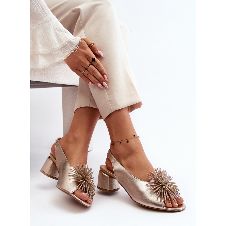 Sandalias Piel Con Adorno Laura Messi 2719 Dorado 2 Sandalias Piel Con Adorno Laura Messi 2719 Dorado 2