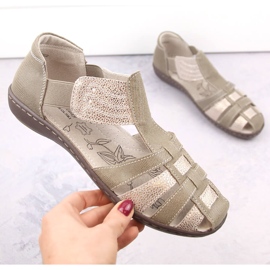 Sandalias de mujer de piel beige y dorada, T.Sokolski 5