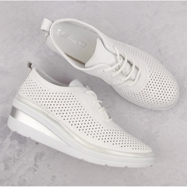 Zapato cuña deportivo mujer piel calado blanco T.Sokolski W24-150 3