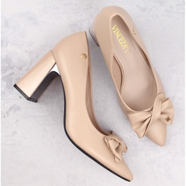 Zapatos de salón de mujer con tacón alto decorativo y lazo, Vinceza 62104 beige 2