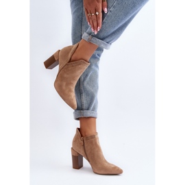 Botines Vailen Beige De Tacón Alto Con Estampado Calado 3