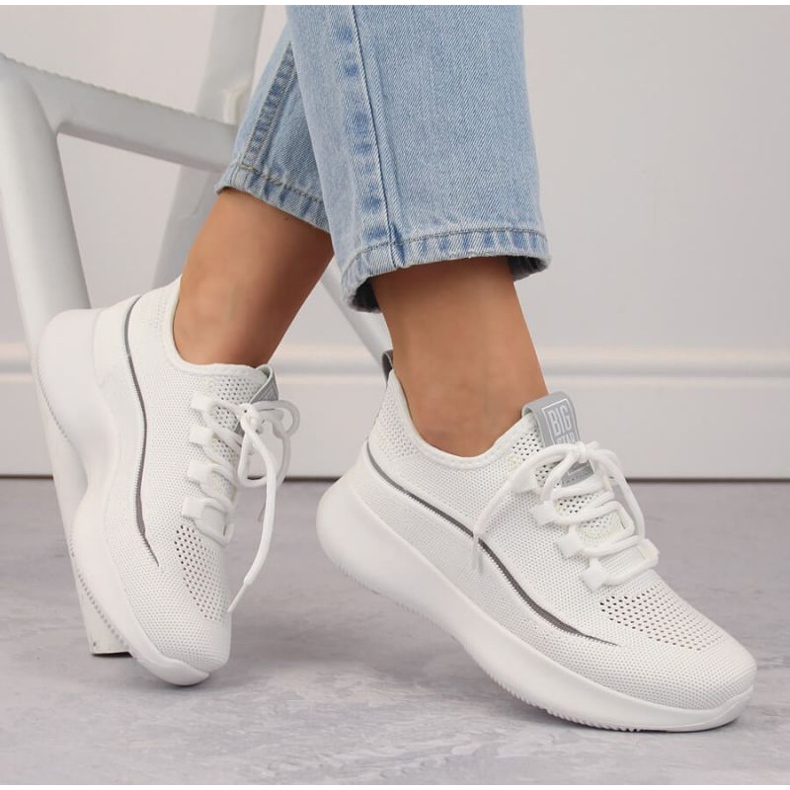 Zapatillas deportivas caladas Big Star W INT1961A blanco 1