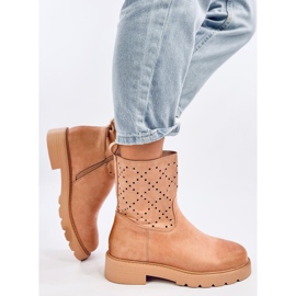 Botas caladas Issey Caqui beige 4