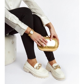 Mocasines charol beige Goe NN2N4202 1