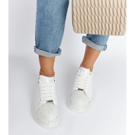 Deportivas blancas con pedrería Goe NN2N4011 blanco 2