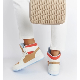 Zapatillas altas blancas y beige de Eagan 2