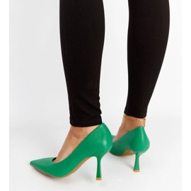 Stilettos Nixon verdes de tacón bajo 3